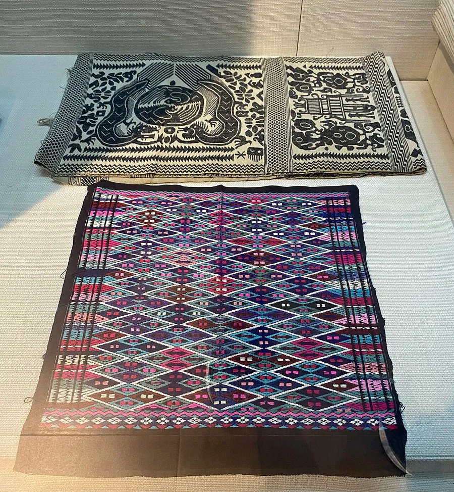 Zhuang brocade textile with geometric patterns